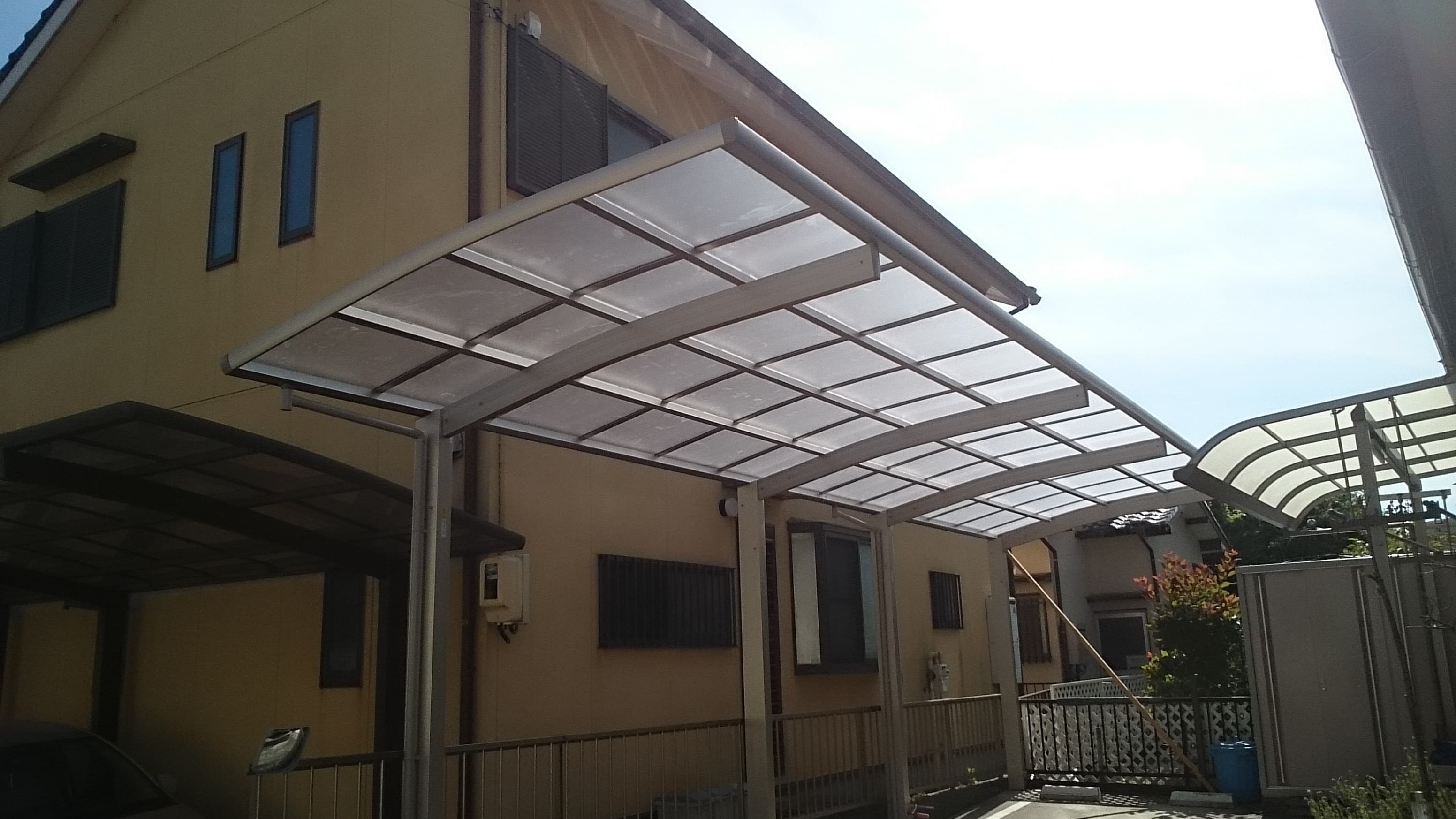 1台用カーポート新設工事 | 四日市市のエクステリア工事ならイズ美