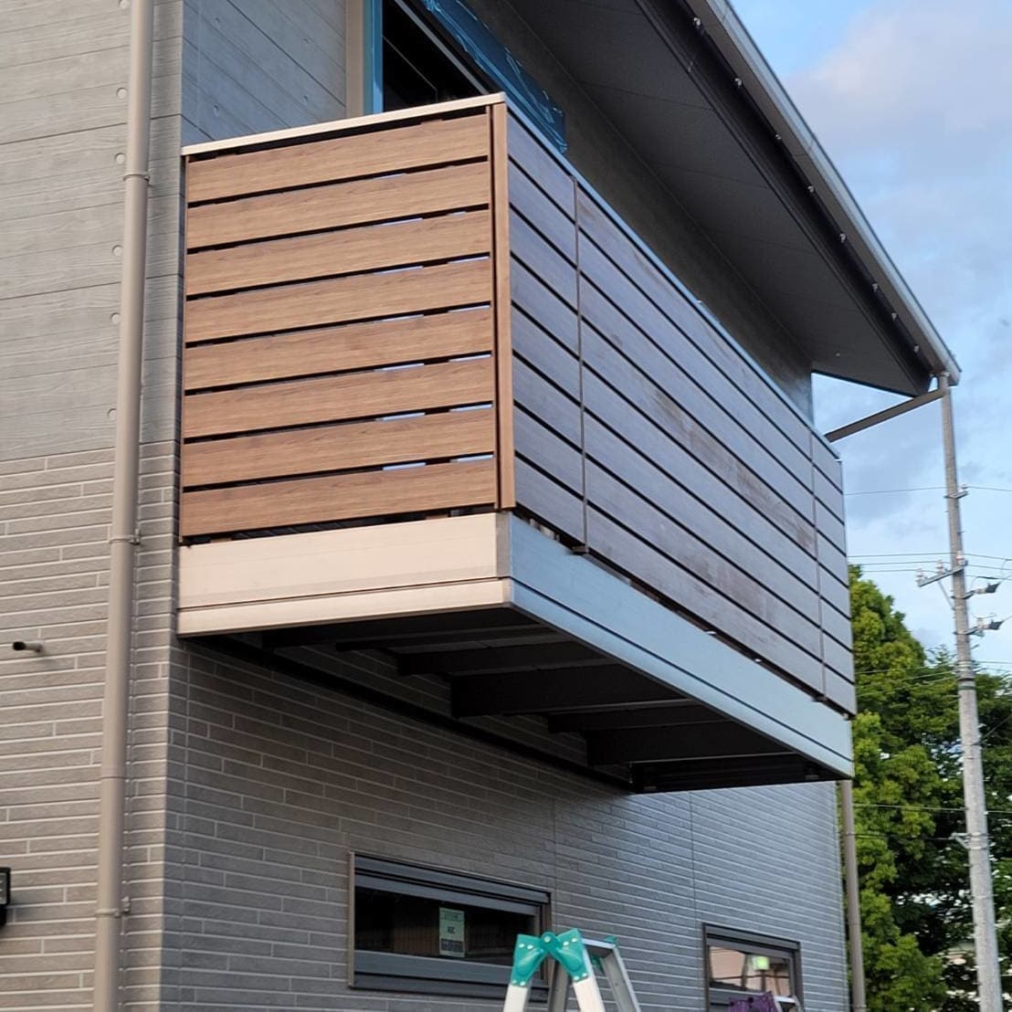 バルコニー修理 四日市市 | 四日市市でエクステリア工事ならイズ美