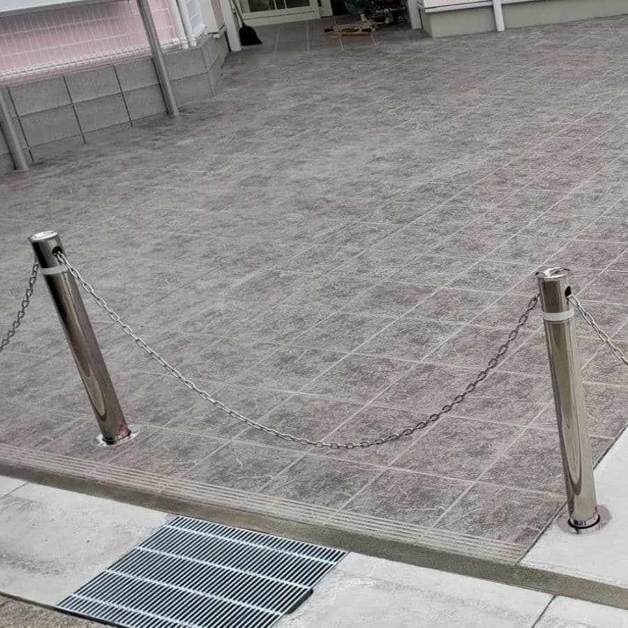 駐車場ポール設置 四日市市 | 四日市市でエクステリア工事ならイズ美