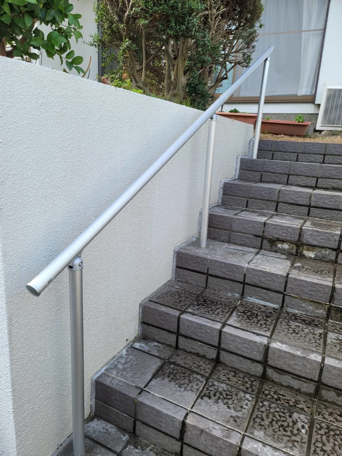 手すり設置 | 四日市市のエクステリア工事ならイズ美