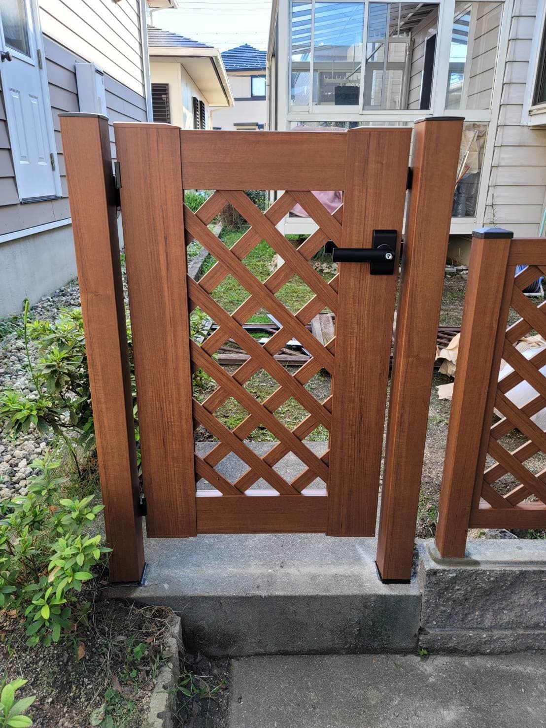 門扉設置 | 四日市市のエクステリア工事ならイズ美