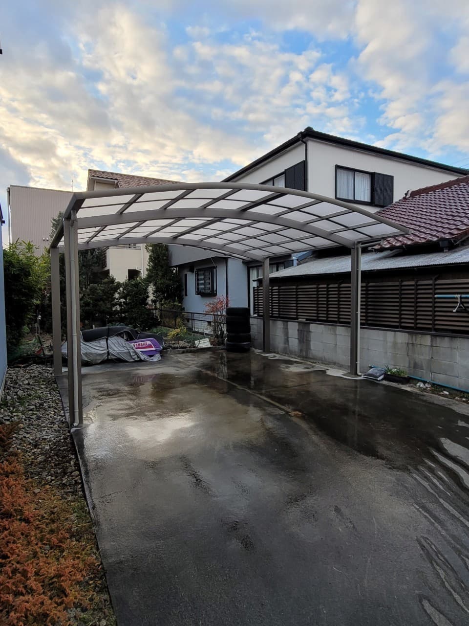 カーポート設置 | 四日市市のエクステリア工事ならイズ美