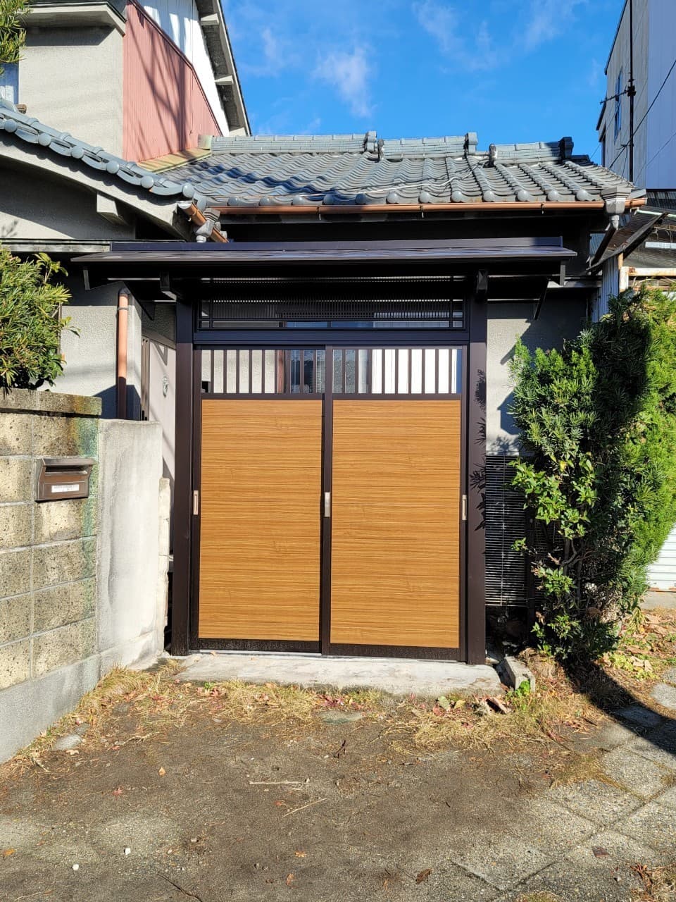 門の設置 | 四日市市のエクステリア工事ならイズ美