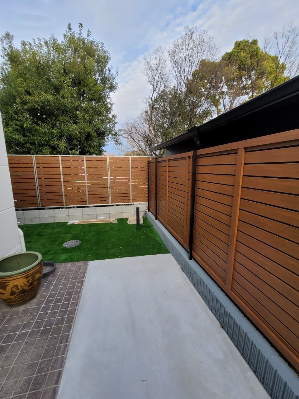 目隠しフェンス設置 | 四日市市のエクステリア工事ならイズ美